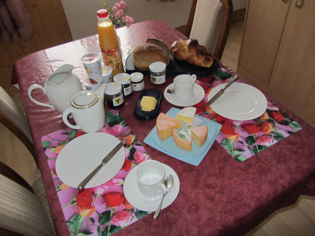 Ferienstudio in Unterschächen Zimmer foto