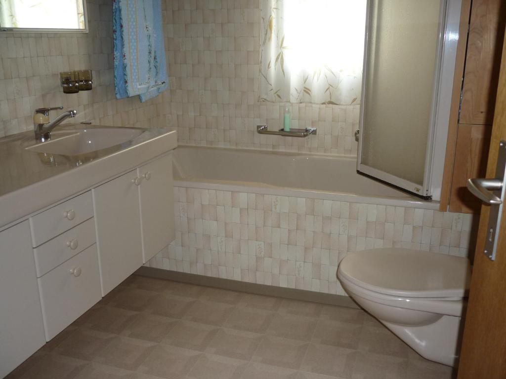 Ferienstudio in Unterschächen Zimmer foto